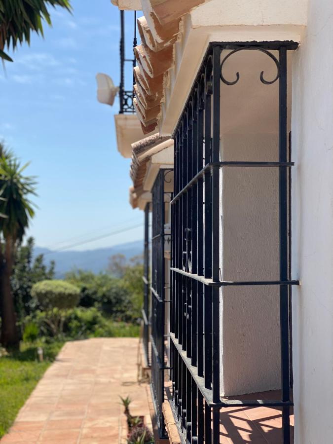 Terraced House In The Mountains With Fantastic View Villa Malaga Exterior photo